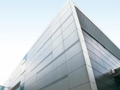 What are the advantages of curtain wall aluminum panels?